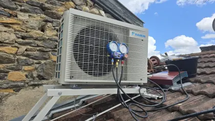Groupe de climatisation sur une toiture